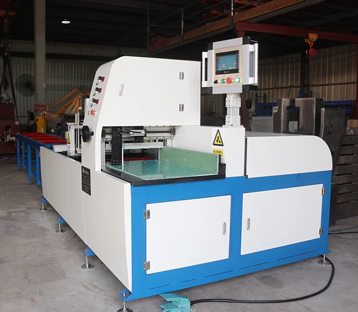 Automatic Precision Plastic Cutting Machine