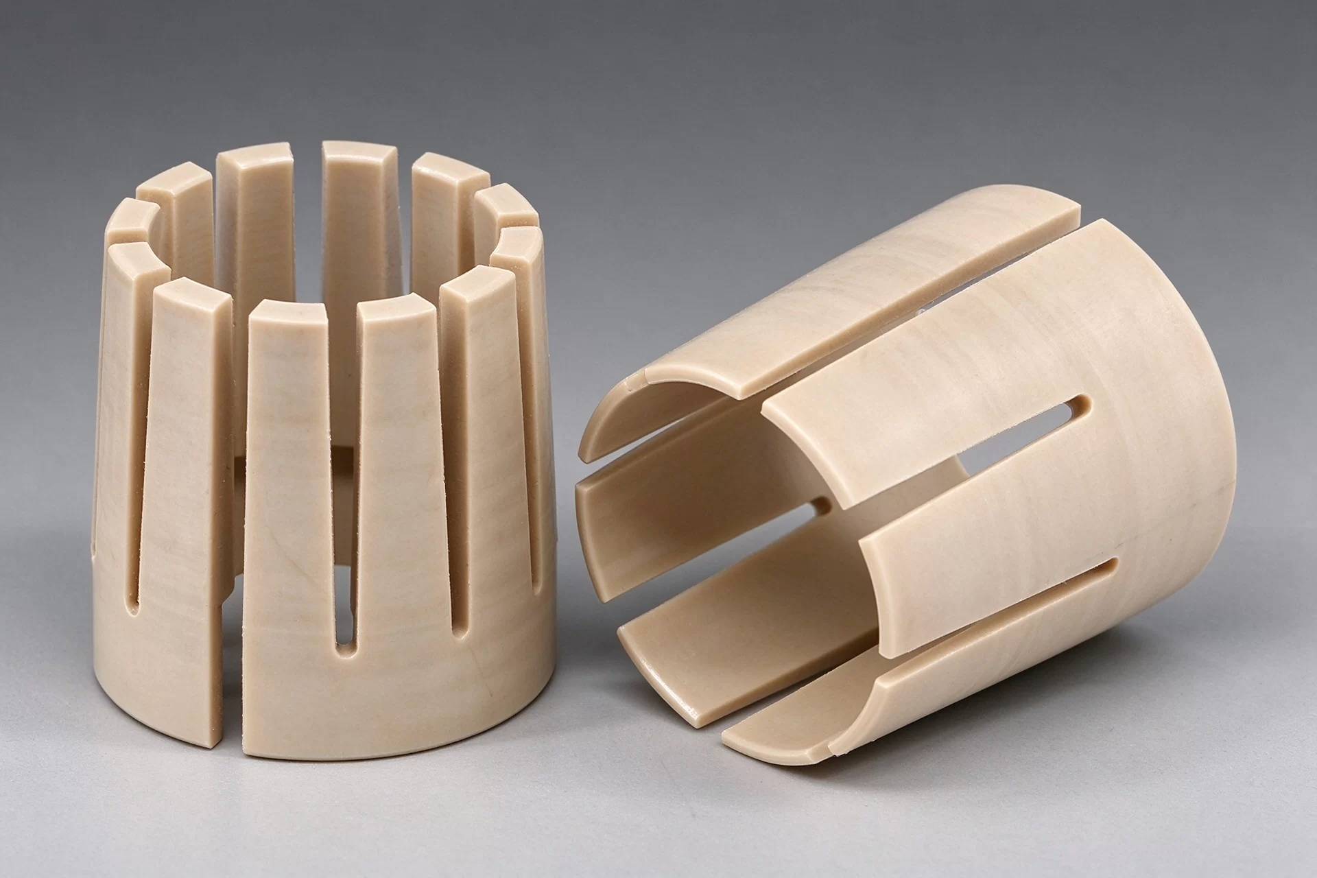 Slotted Thin-Wall PEEK Bushing, Split Flexible Sleeve CNC split slotted thin-wall PEEK bushing, flexible wear-resistant plastic sleeve for interference fit